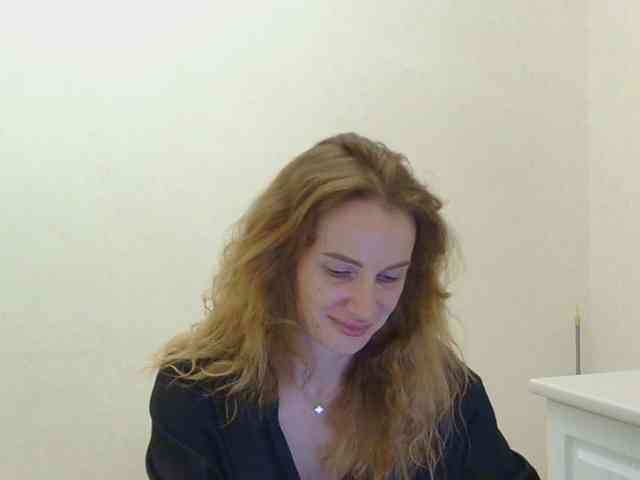 AinyrVixxen webcam