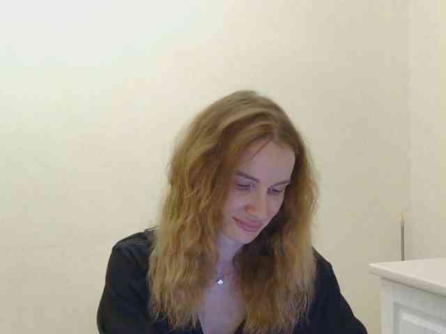 AinyrVixxen webcam