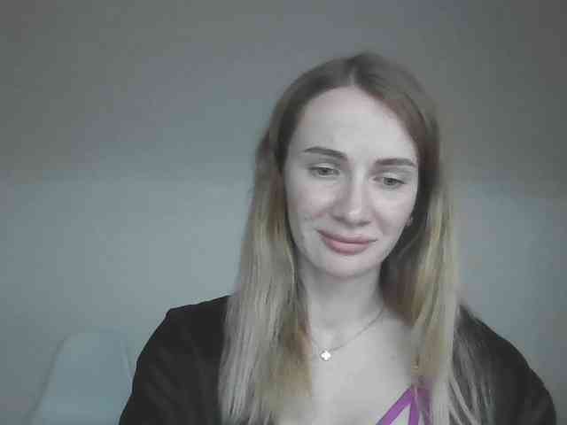 AinyrVixxen webcam