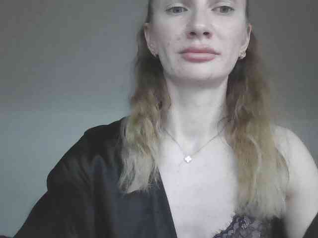 AinyrVixxen webcam