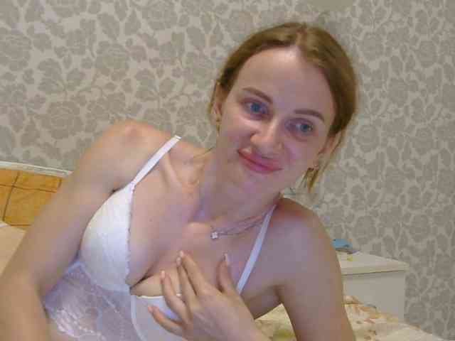 AinyrVixxen webcam