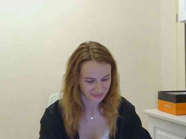 AinyrVixxen webcam