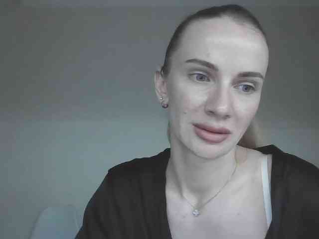 AinyrVixxen webcam