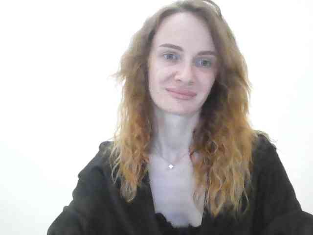 AinyrVixxen webcam