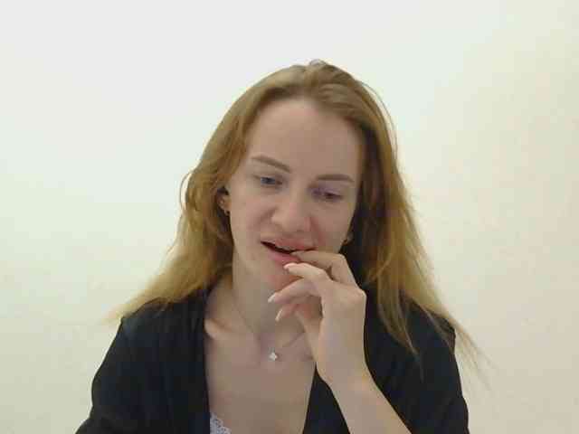 AinyrVixxen webcam