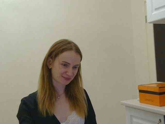 AinyrVixxen webcam
