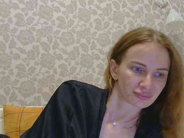 AinyrVixxen webcam
