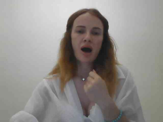 AinyrVixxen webcam