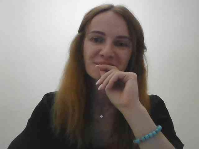 AinyrVixxen webcam