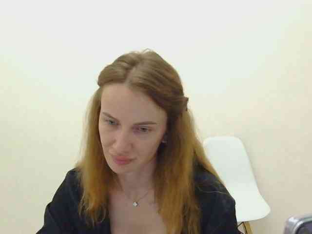 AinyrVixxen webcam