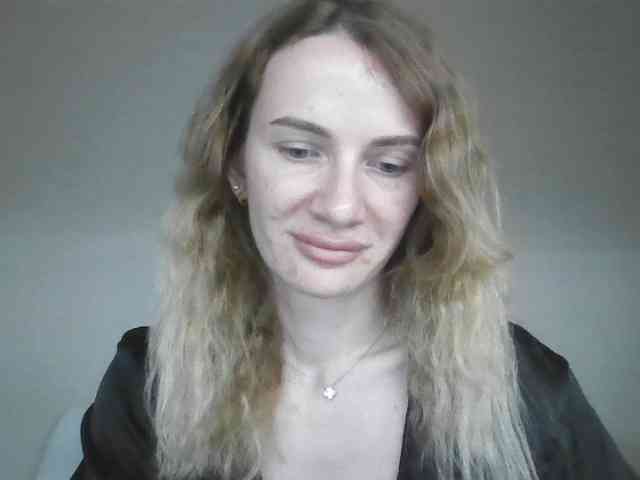 AinyrVixxen webcam