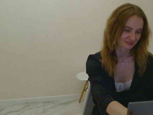 AinyrVixxen webcam