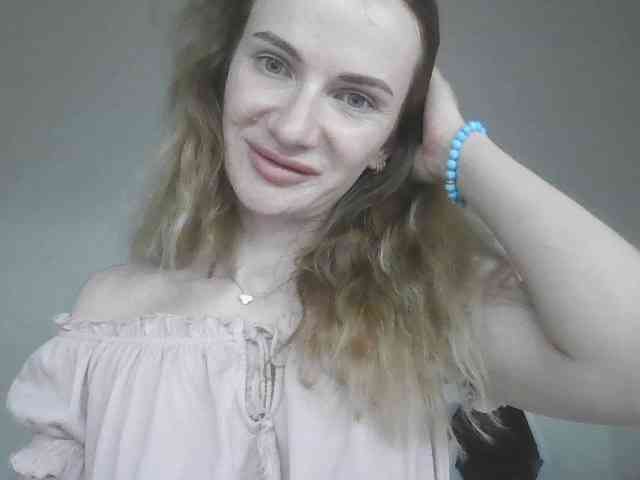 AinyrVixxen webcam