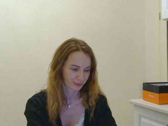 AinyrVixxen webcam