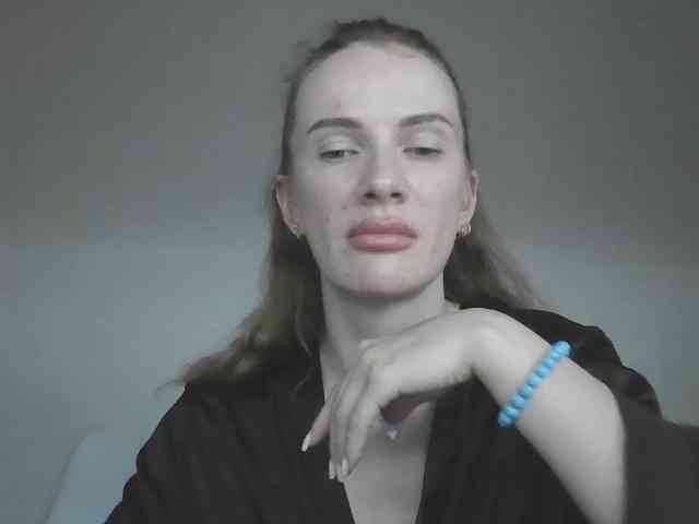 AinyrVixxen webcam