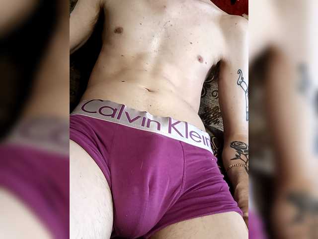 Vvviton2003 live webcam show