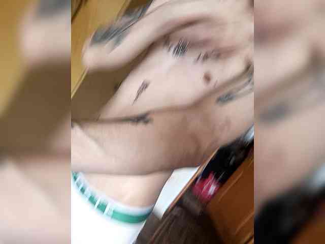 Justvibe20 Sex Cam Show