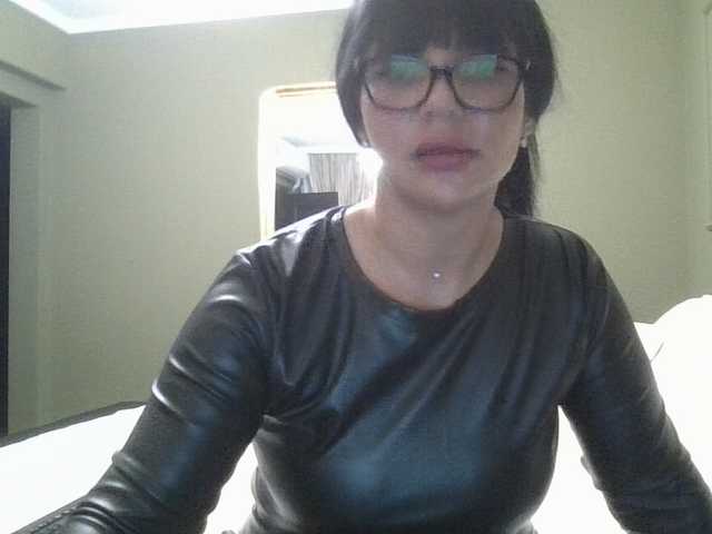 Ellasweety live cam on BongaCams