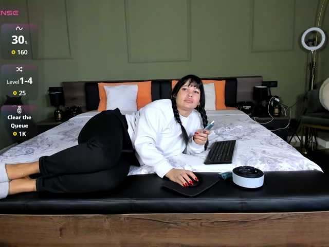 Ellasweety live cam on BongaCams