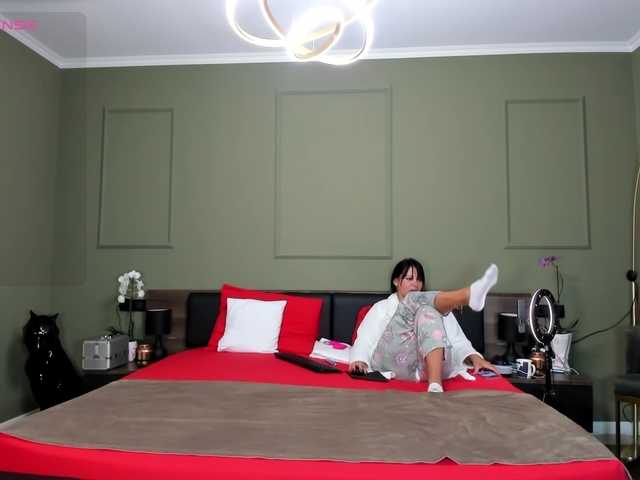 Ellasweety live cam on BongaCams