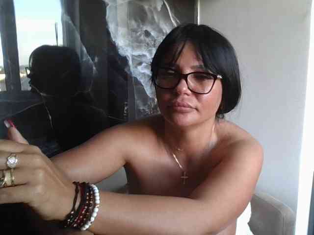 Ellasweety webcam