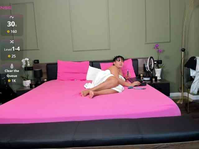 Ellasweety webcam