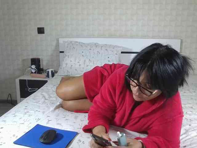 Ellasweety webcam