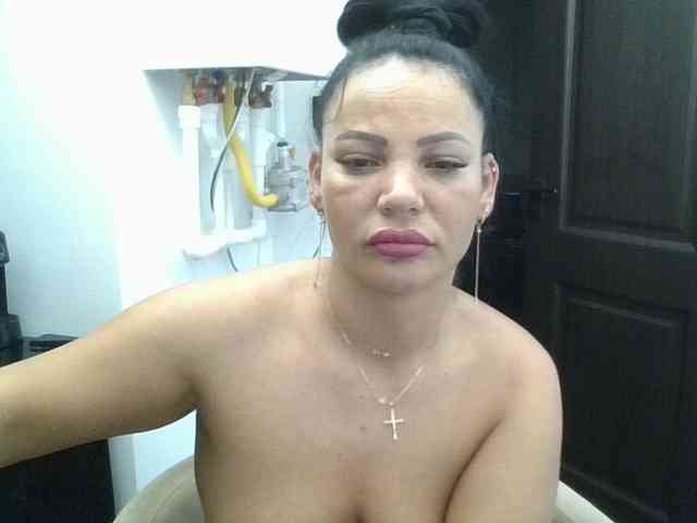 Ellasweety webcam