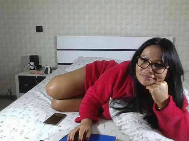 Ellasweety webcam