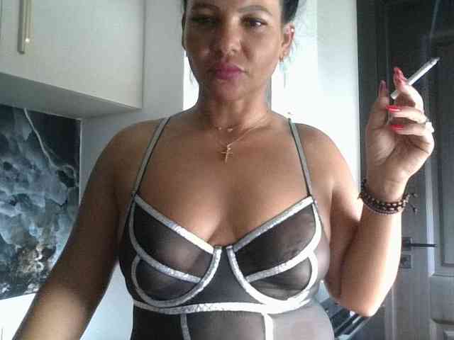 Ellasweety webcam