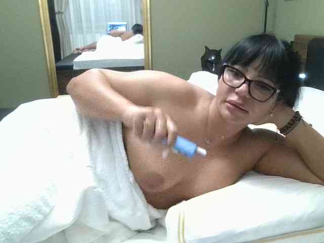 Ellasweety webcam