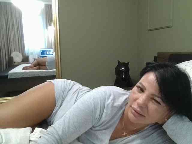 Ellasweety webcam
