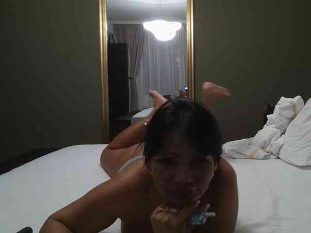 Ellasweety webcam