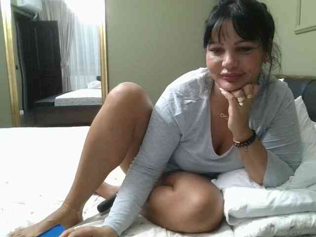 Ellasweety webcam