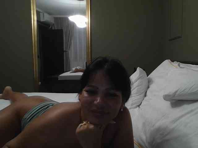Ellasweety webcam