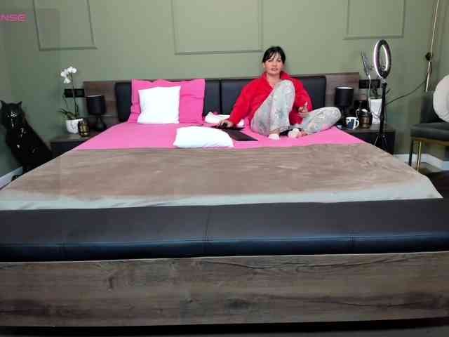 Ellasweety