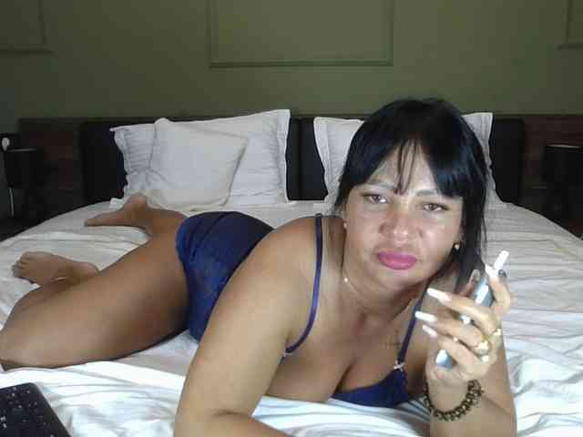 Ellasweety webcam
