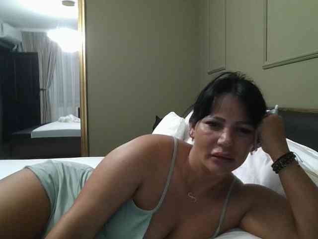 Ellasweety webcam