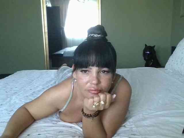 Ellasweety webcam