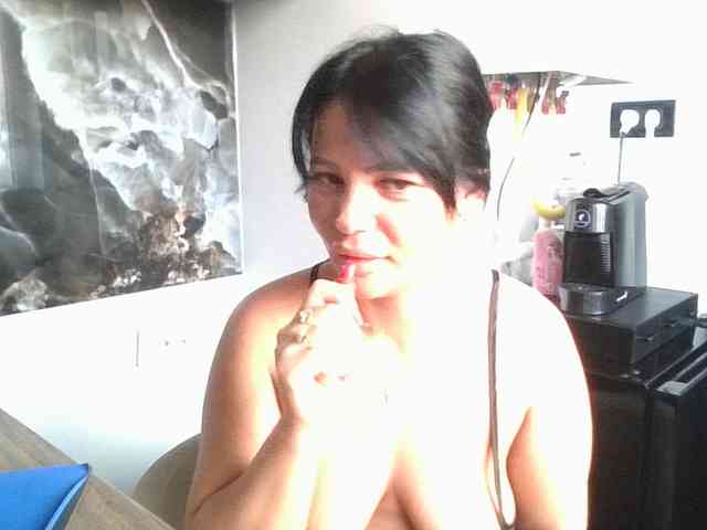 Ellasweety