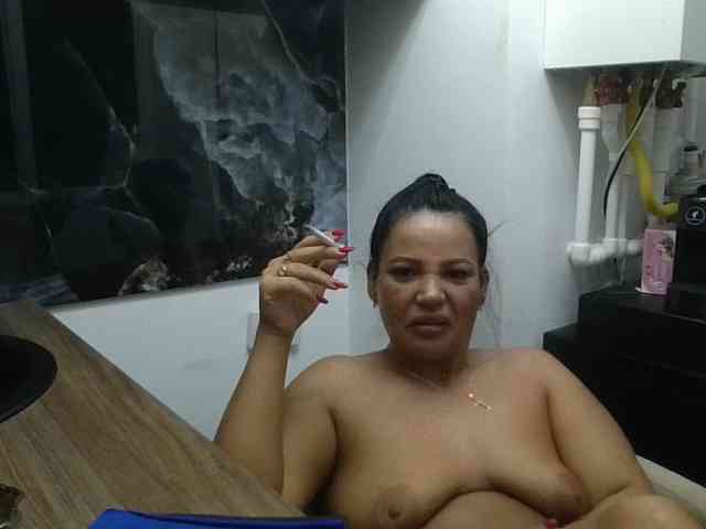 Ellasweety webcam