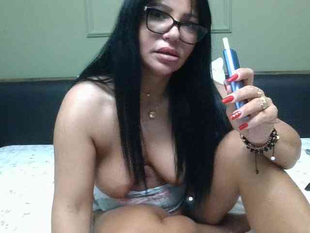 Ellasweety webcam