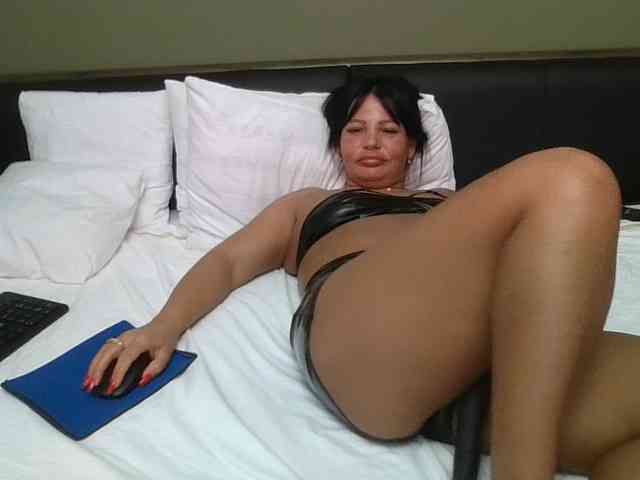 Ellasweety webcam