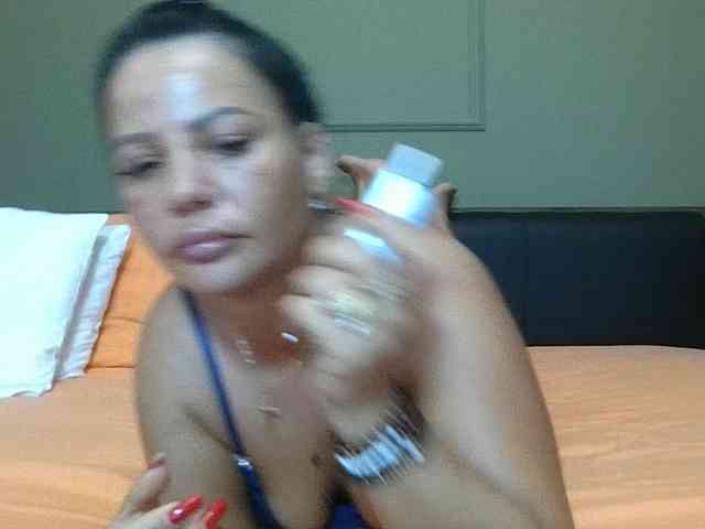 Ellasweety webcam