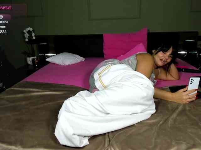 Ellasweety webcam