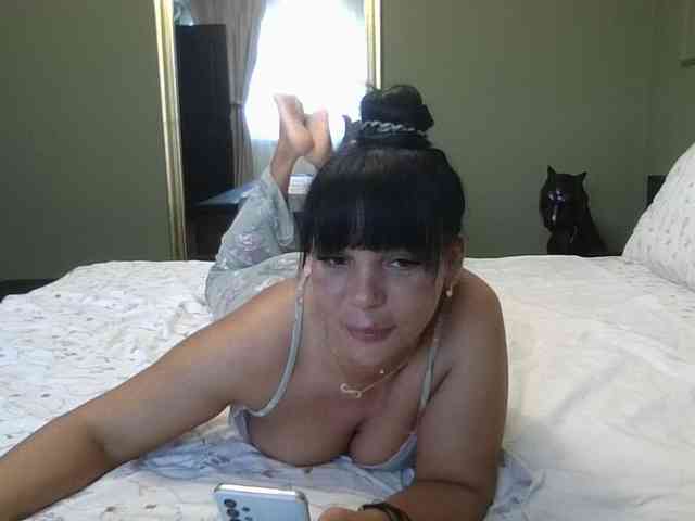 Ellasweety webcam