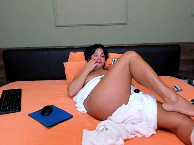 Ellasweety webcam