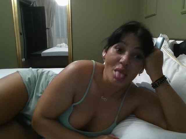 Ellasweety Ellasweety