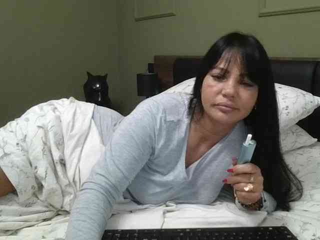 Ellasweety webcam