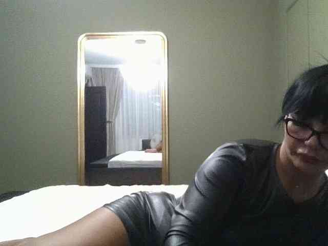 Ellasweety webcam